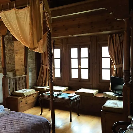 Old بيت ريفي Gorianádhes