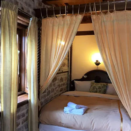 Old بيت ريفي 4*