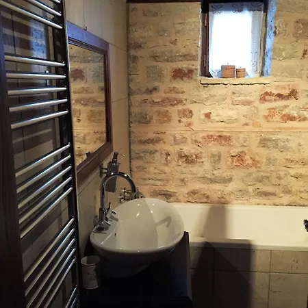 بيت ريفي Old 4*