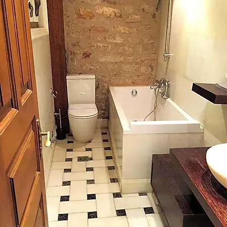 Old 4* Gorianádhes