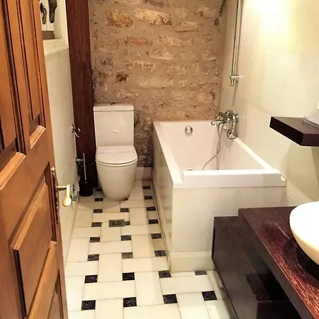 بيت ريفي Old 4*