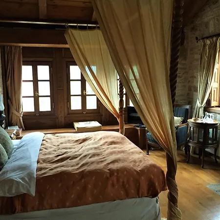 Old بيت ريفي 4*